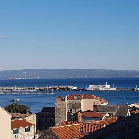 アパート Summer Lounge