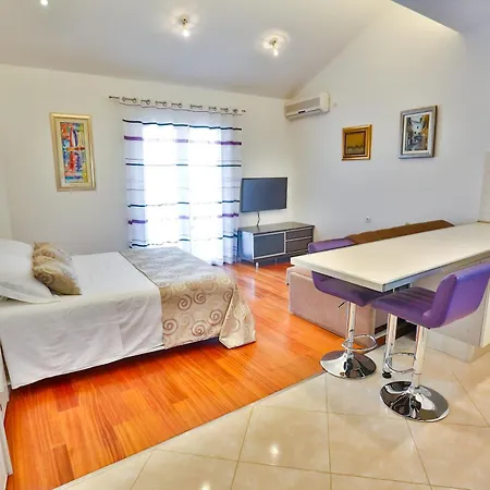 Apartman Summer Lounge Split